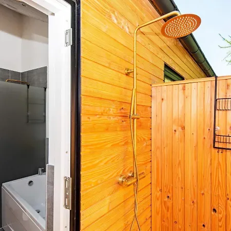 10 Person Holiday Home In Glesborg-By Traum *
