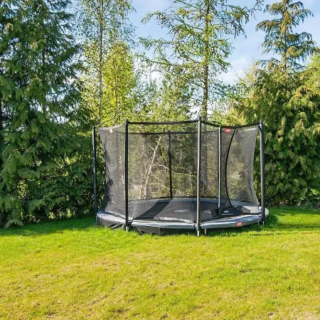 10 Person Holiday Home In Glesborg-By Traum